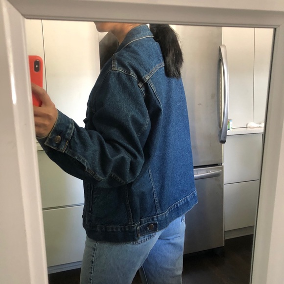 Vintage Levi’s Oversized Jean Jacket - Picture 6 of 8